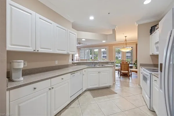 $449,000 | 5060 Yacht Harbor Circle, Unit 102, Naples, FL 34112
