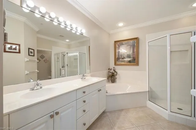 $489,000 | 5060 Yacht Harbor Circle, Unit 102, Naples, FL 34112