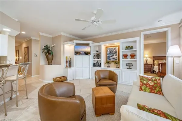 $449,000 | 5060 Yacht Harbor Circle, Unit 102, Naples, FL 34112