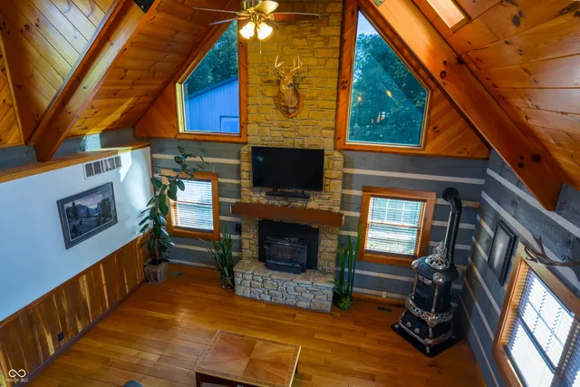 $1,200,000 | 300 Airway Lane, Nashville, IN 47448