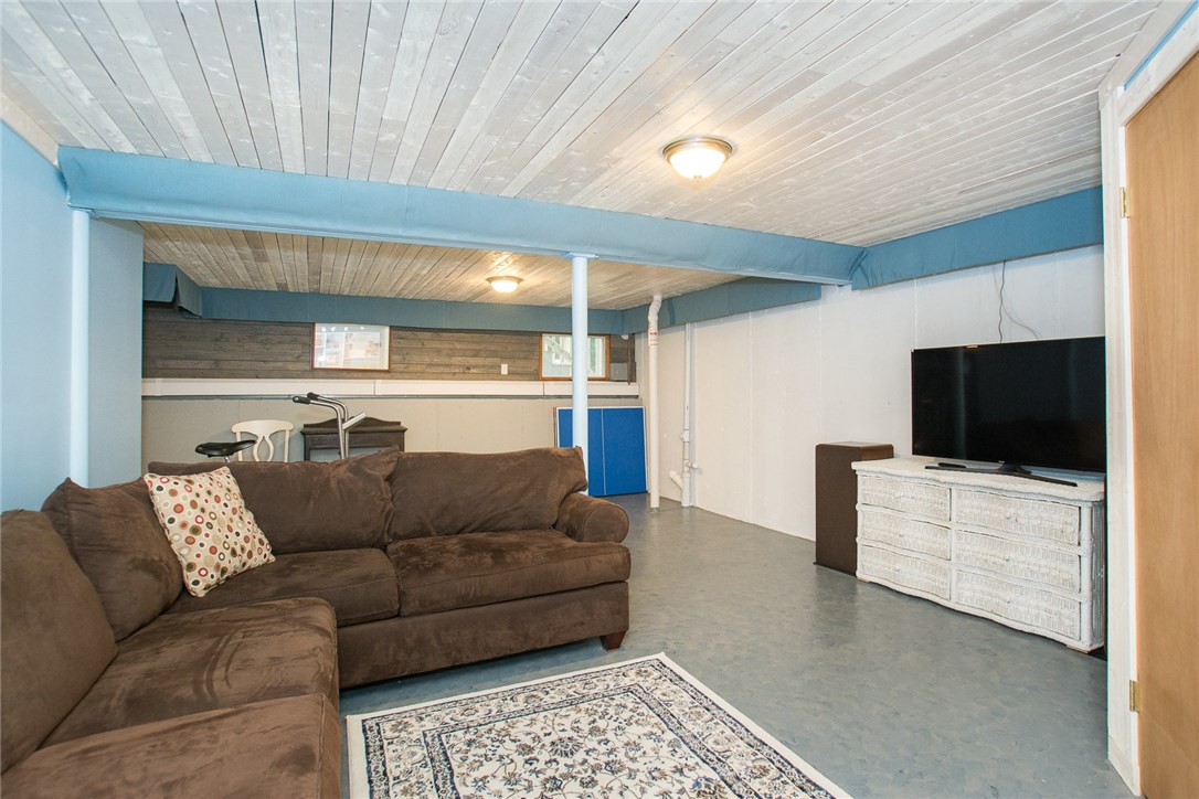 470 Sowams Road Barrington, RI 02806 - Photo 29 of 38 Great rec room!