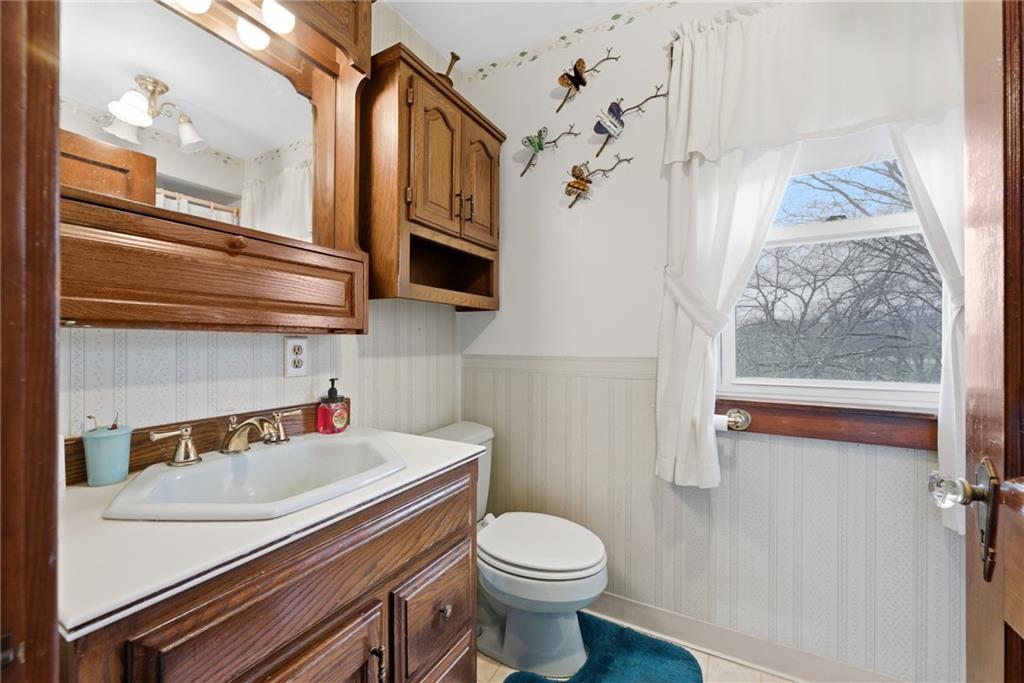 504 Jacobs Ferry Road Carmichaels, PA 15320 - Photo 11 of 50