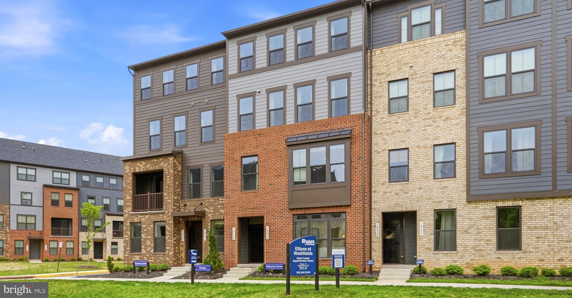 14538 George Carter Way, Unit 287 Chantilly, VA 20151 - Photo 3 of 87 2 Level TH Style Condo_Third & Fourth Level