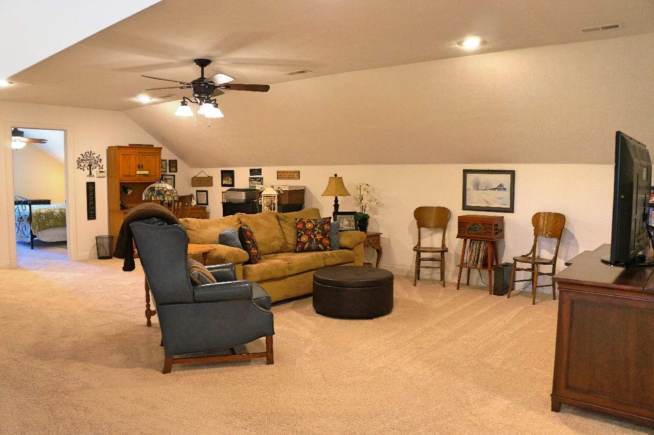 139 Red Barn Road Boonville, IN 47601 - Photo 21 of 36 Gallery Image 21