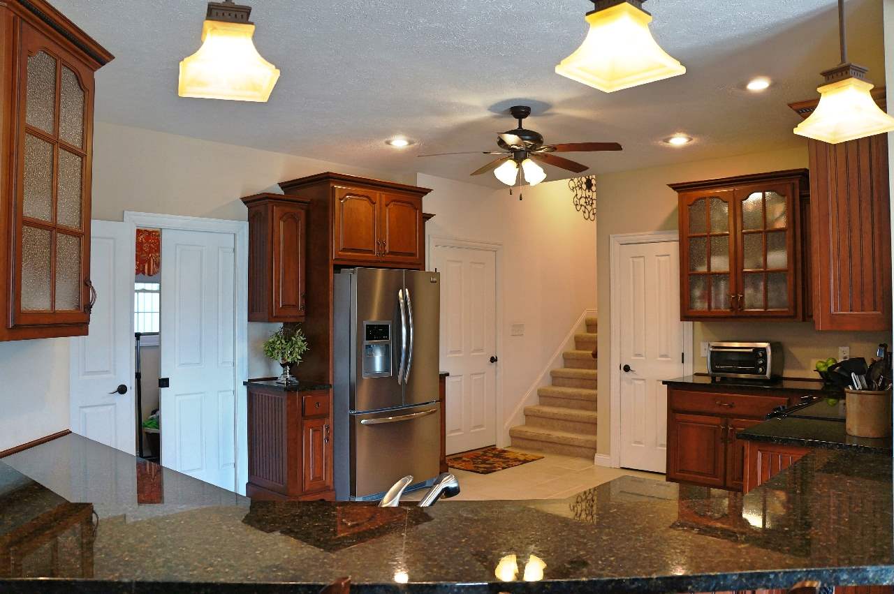 139 Red Barn Road Boonville, IN 47601 - Photo 7 of 36 Gallery Image 7