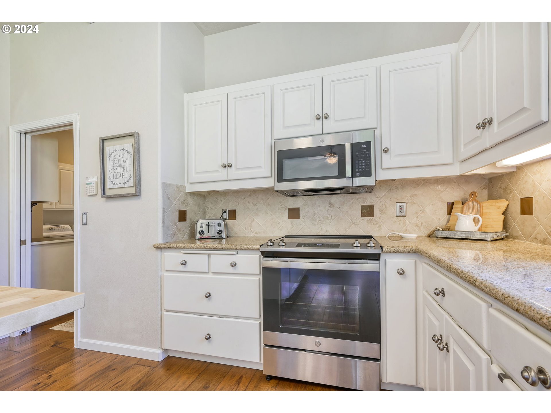 41608 Madrone Street Springfield, OR 97478 - Photo 14 of 43 Gallery Image 14