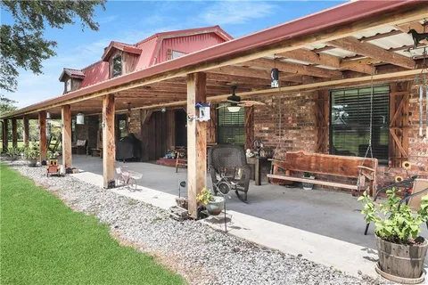 $379,900 | 1418 Lewis Street, Sulphur, LA 70663