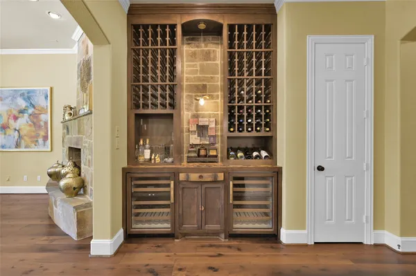 $1,375,000 | 95 South Shimmering Aspen Circle, Spring, TX 77389