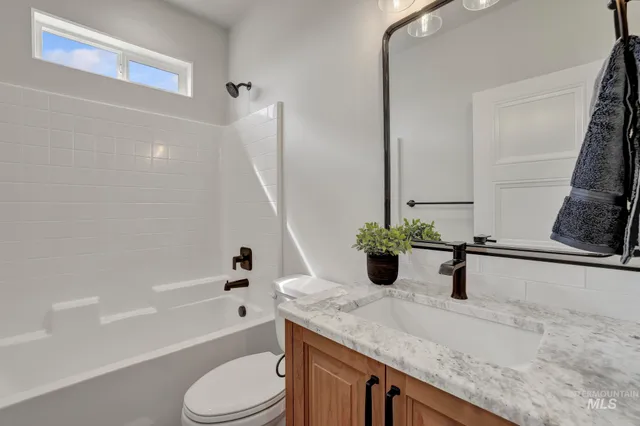 $689,000 | 3675 East 3711th Street North, Kimberly, ID 83341