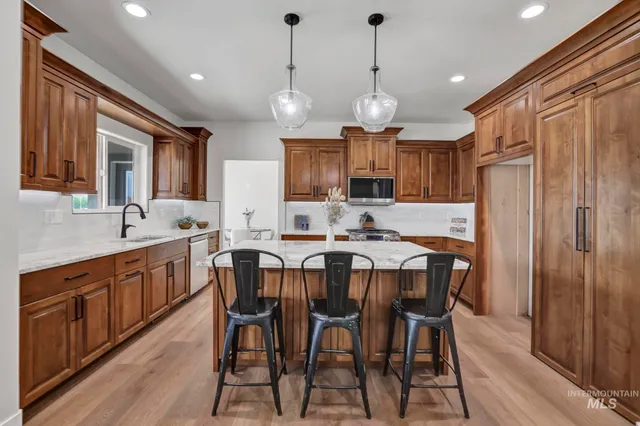 $689,000 | 3675 East 3711th Street North, Kimberly, ID 83341