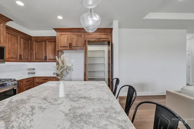 $689,000 | 3675 East 3711th Street North, Kimberly, ID 83341