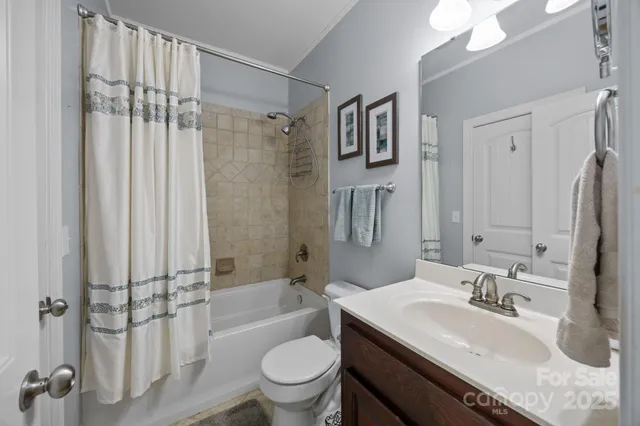 $895,000 | 187 Winding Creek Drive, Troutman, NC 28166