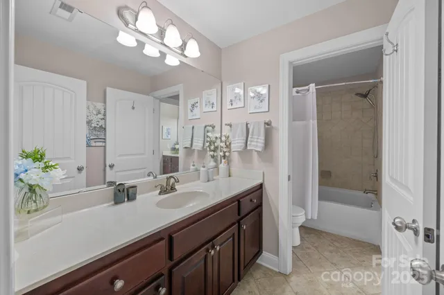 $895,000 | 187 Winding Creek Drive, Troutman, NC 28166