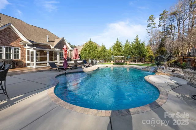 $895,000 | 187 Winding Creek Drive, Troutman, NC 28166