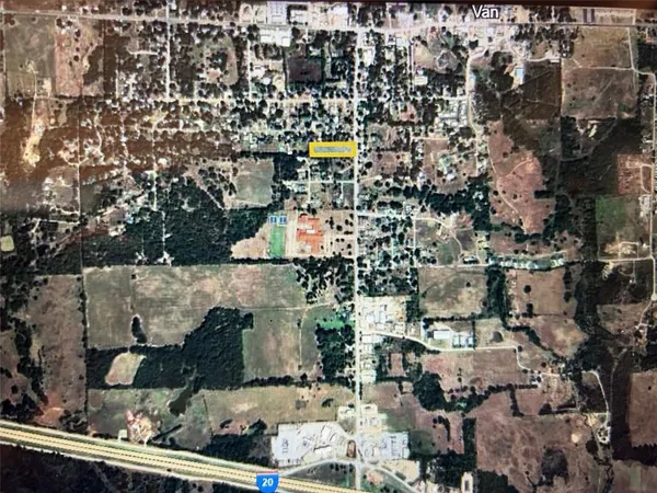 $599,000 | 410 South Oak Street, Van, TX 75790