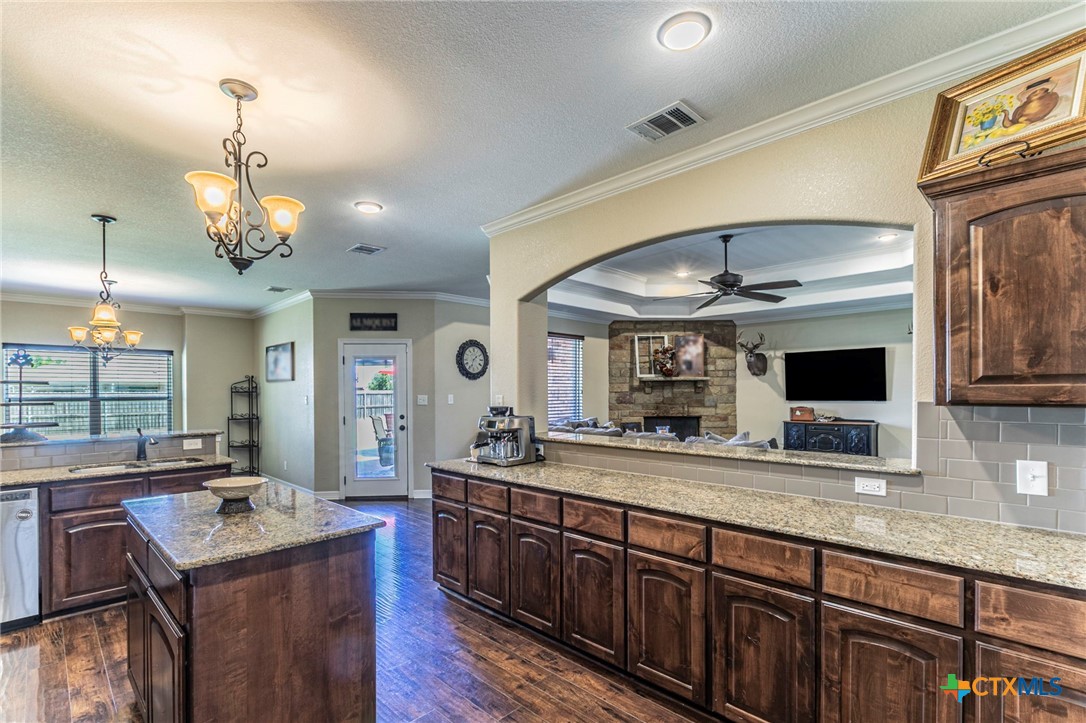 253 Ranger Boulevard Salado, TX 76571 - Photo 8 of 47