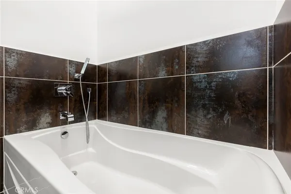 $12,950 | 12606 Emelita Street, Valley Village, CA 91607