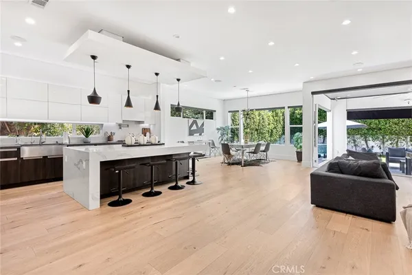 $12,950 | 12606 Emelita Street, Valley Village, CA 91607