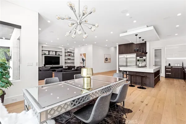 $12,950 | 12606 Emelita Street, Valley Village, CA 91607