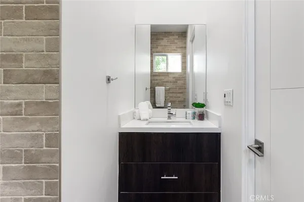 $12,950 | 12606 Emelita Street, Valley Village, CA 91607