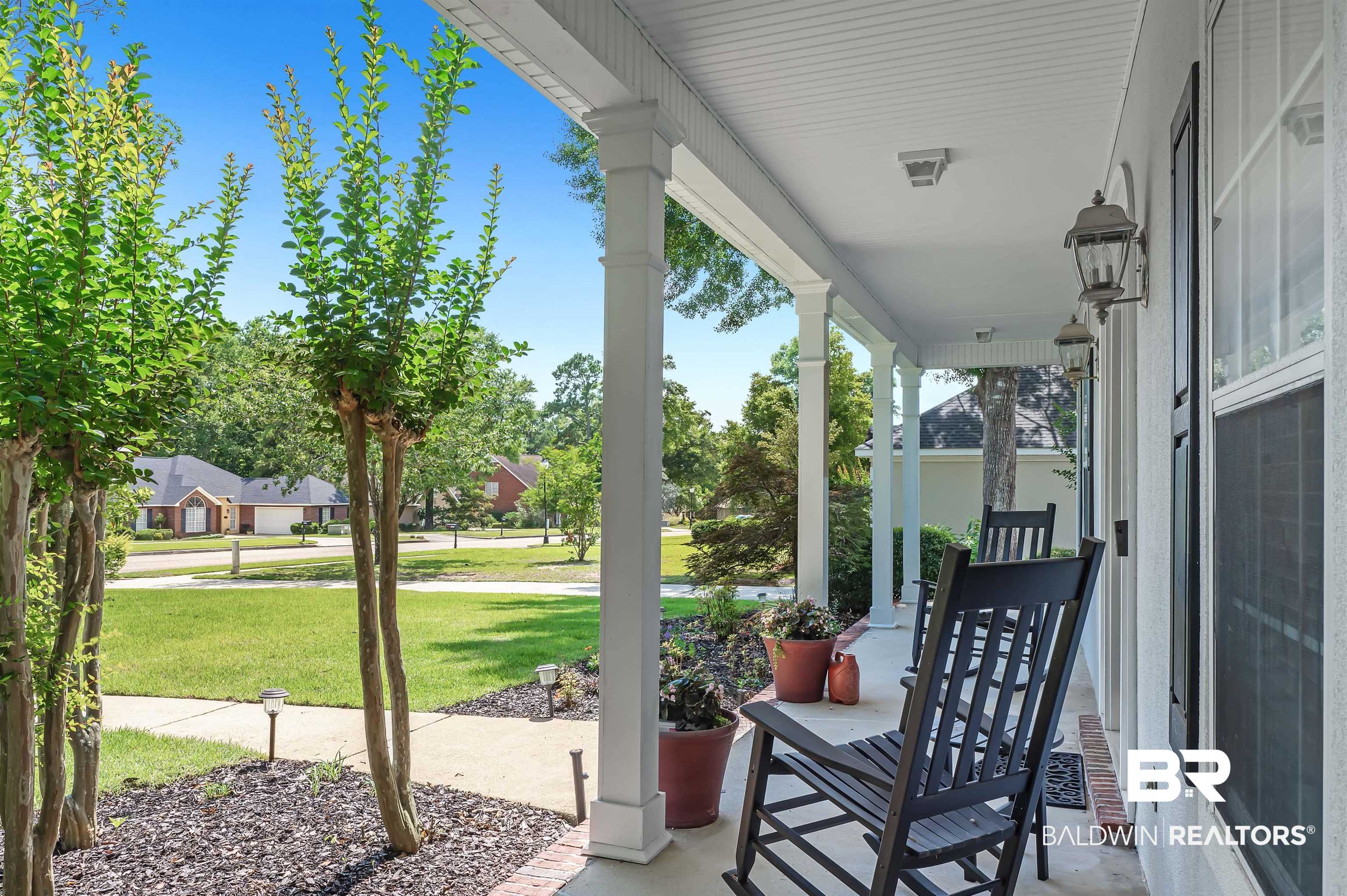 8963 North Court Daphne, AL 36527 - Photo 3 of 29 Front Yard