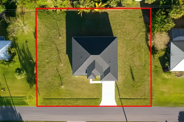 $3,600 | 2041 Southwest Driftwood Street, Port St. Lucie, FL 34953