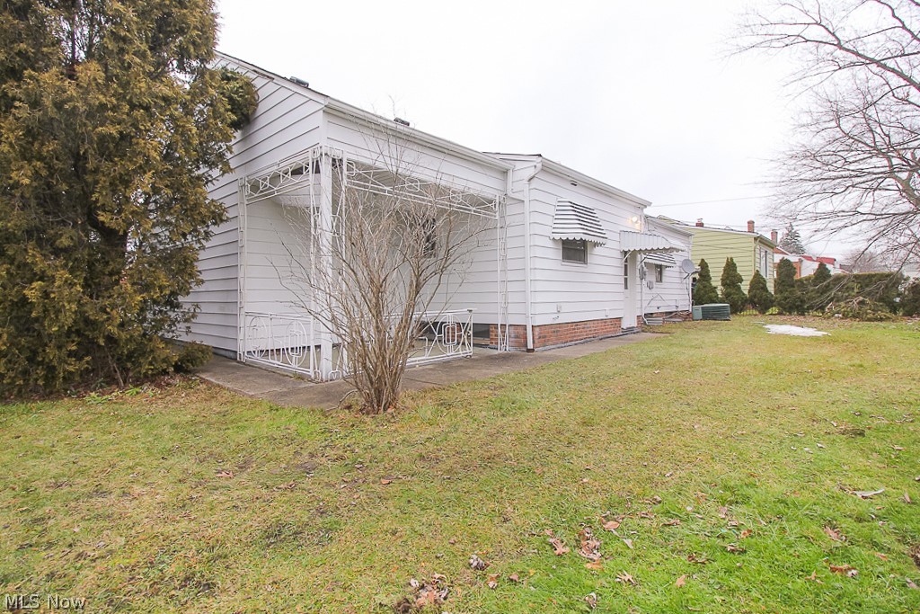 4012 Verona Road Cleveland, OH 44121 - Photo 33 of 35