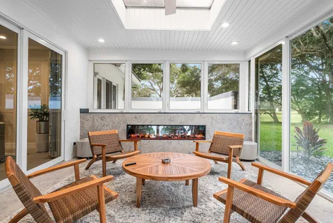 $925,000 | 24 Oaks Lane, Boynton Beach, FL 33436