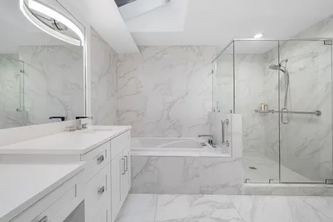 $925,000 | 24 Oaks Lane, Boynton Beach, FL 33436