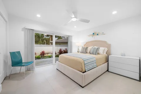 $925,000 | 24 Oaks Lane, Boynton Beach, FL 33436