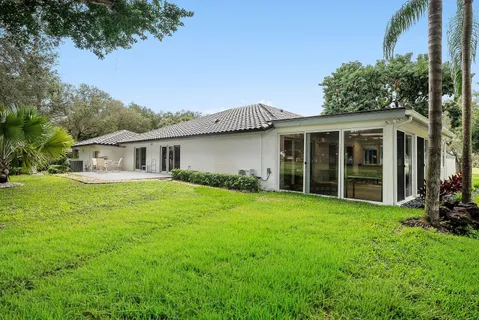 $925,000 | 24 Oaks Lane, Boynton Beach, FL 33436