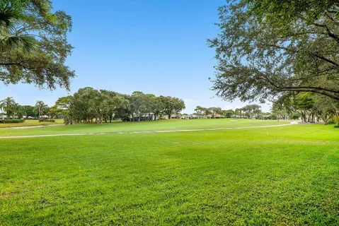 $925,000 | 24 Oaks Lane, Boynton Beach, FL 33436