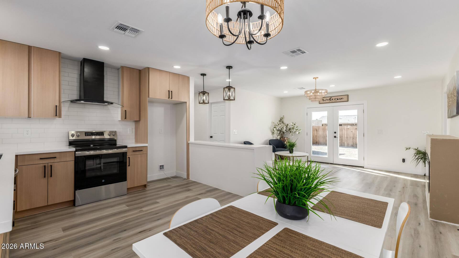 5236 South 19th Avenue Phoenix, AZ 85041 - Photo 8 of 45 DINING ROOM
