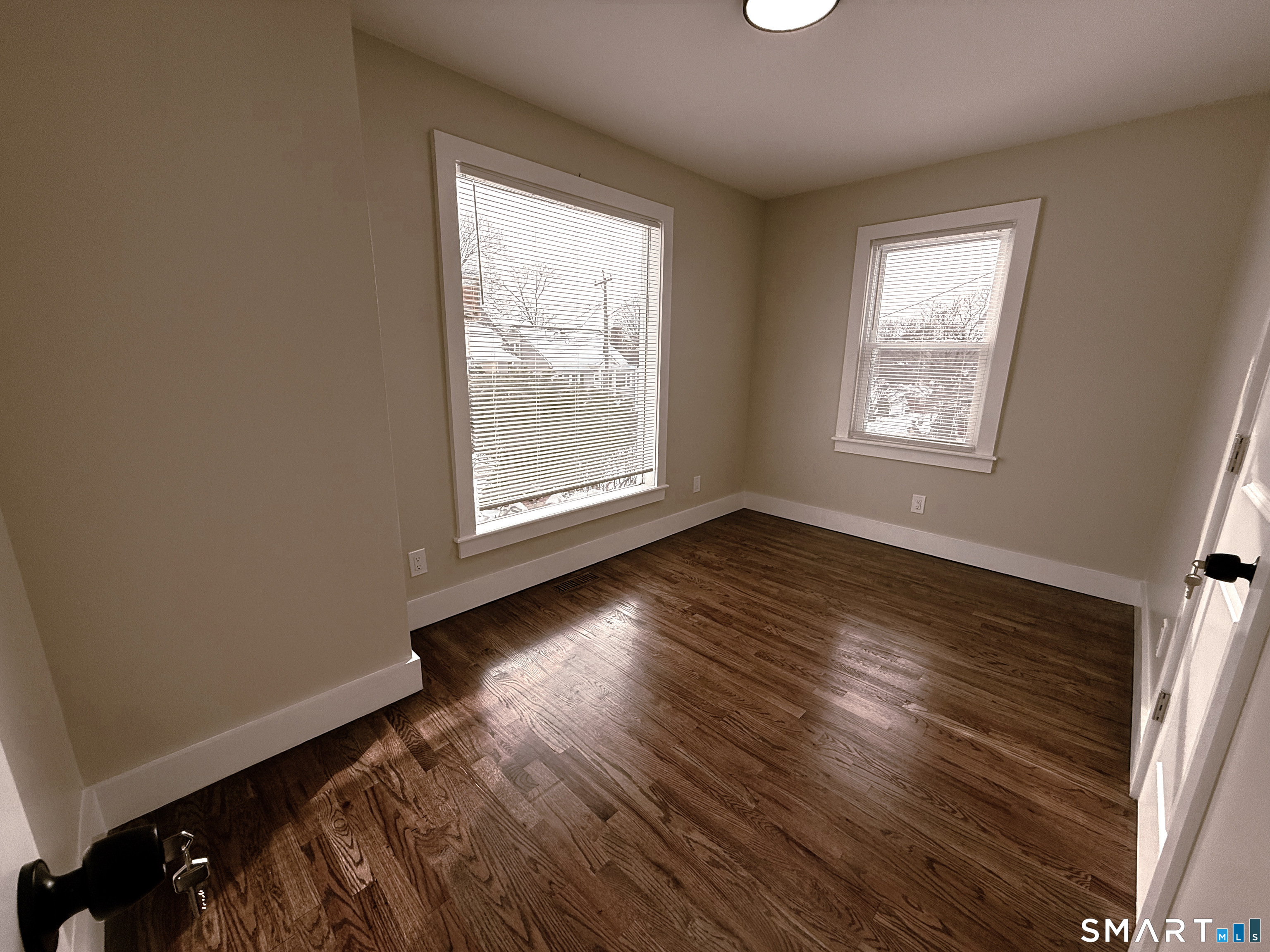 260 Robin Street Bridgeport, CT 06604 - Photo 13 of 15