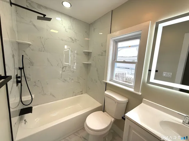 $3,000 | 260 Robin Street, Bridgeport, CT 06604