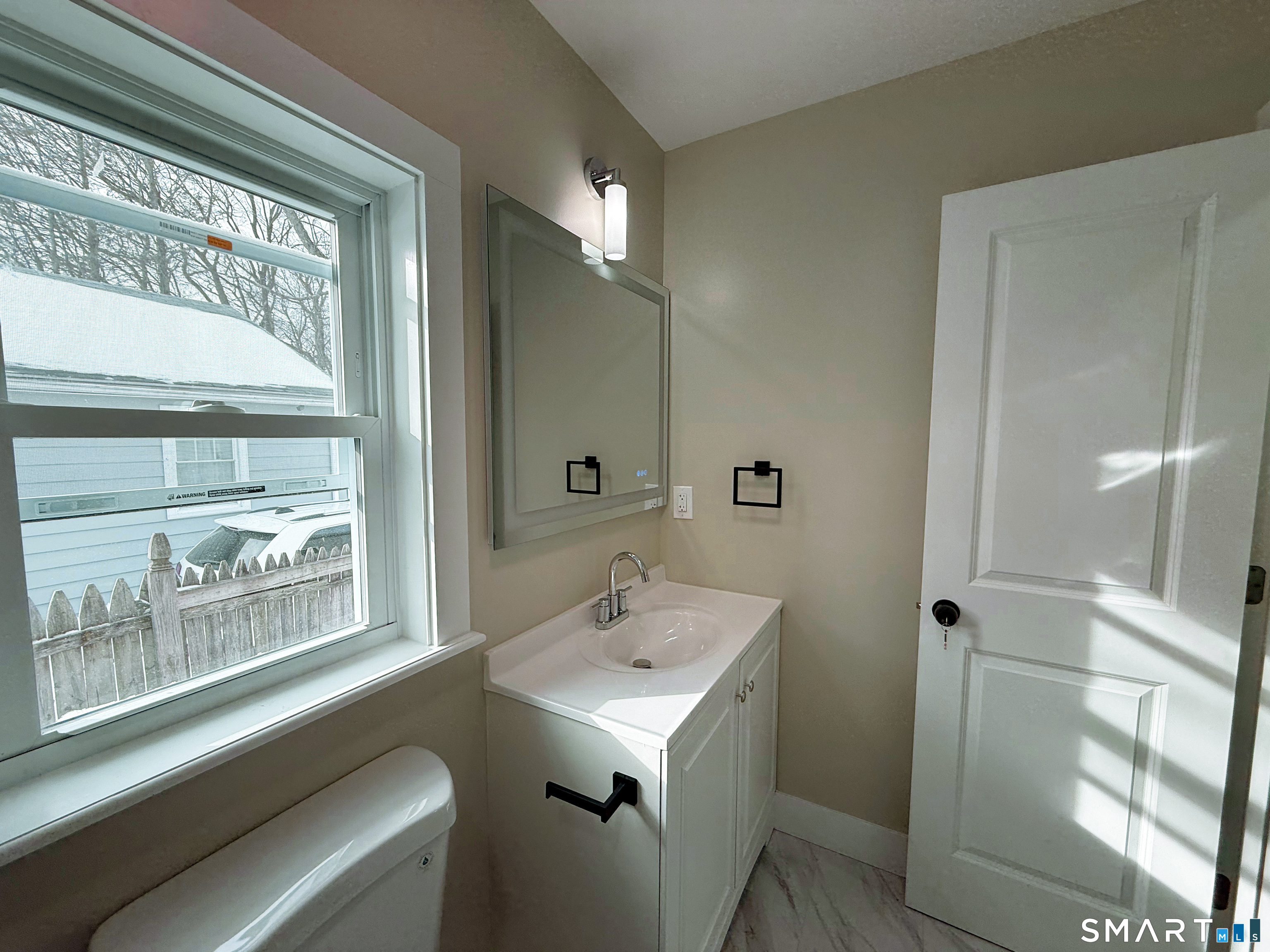 260 Robin Street Bridgeport, CT 06604 - Photo 8 of 15