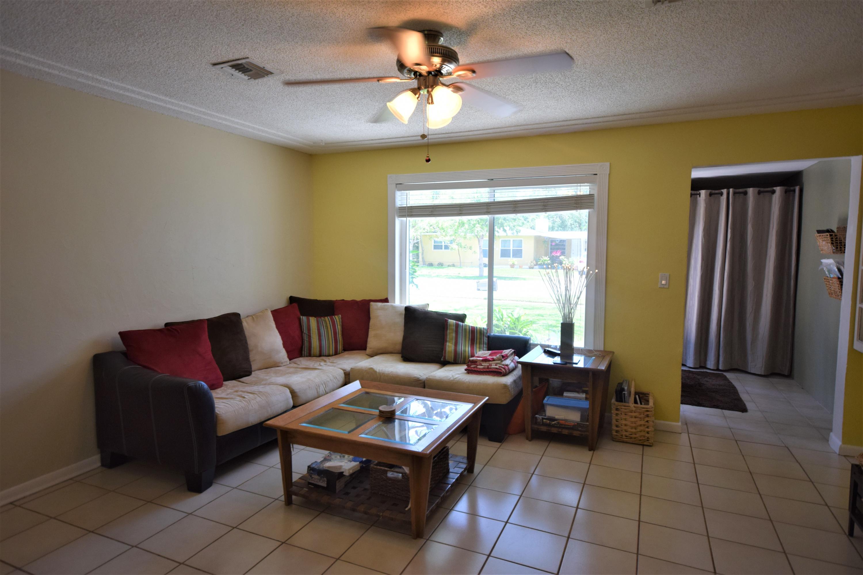 145 Northeast 21st Street Boca Raton, FL 33431 - Photo 11 of 20 DSC_9231