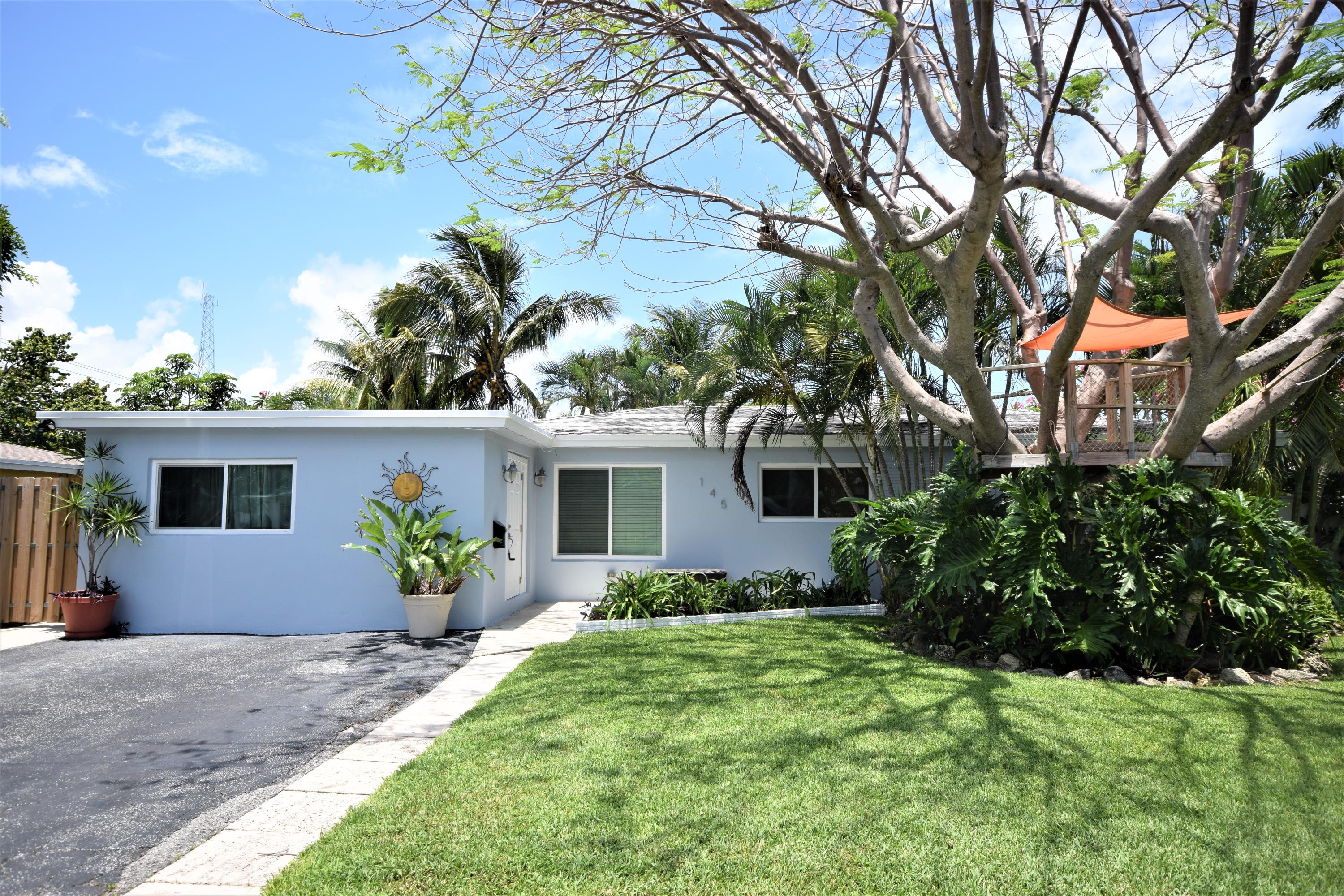145 Northeast 21st Street Boca Raton, FL 33431 - Photo 2 of 20 Front exterior