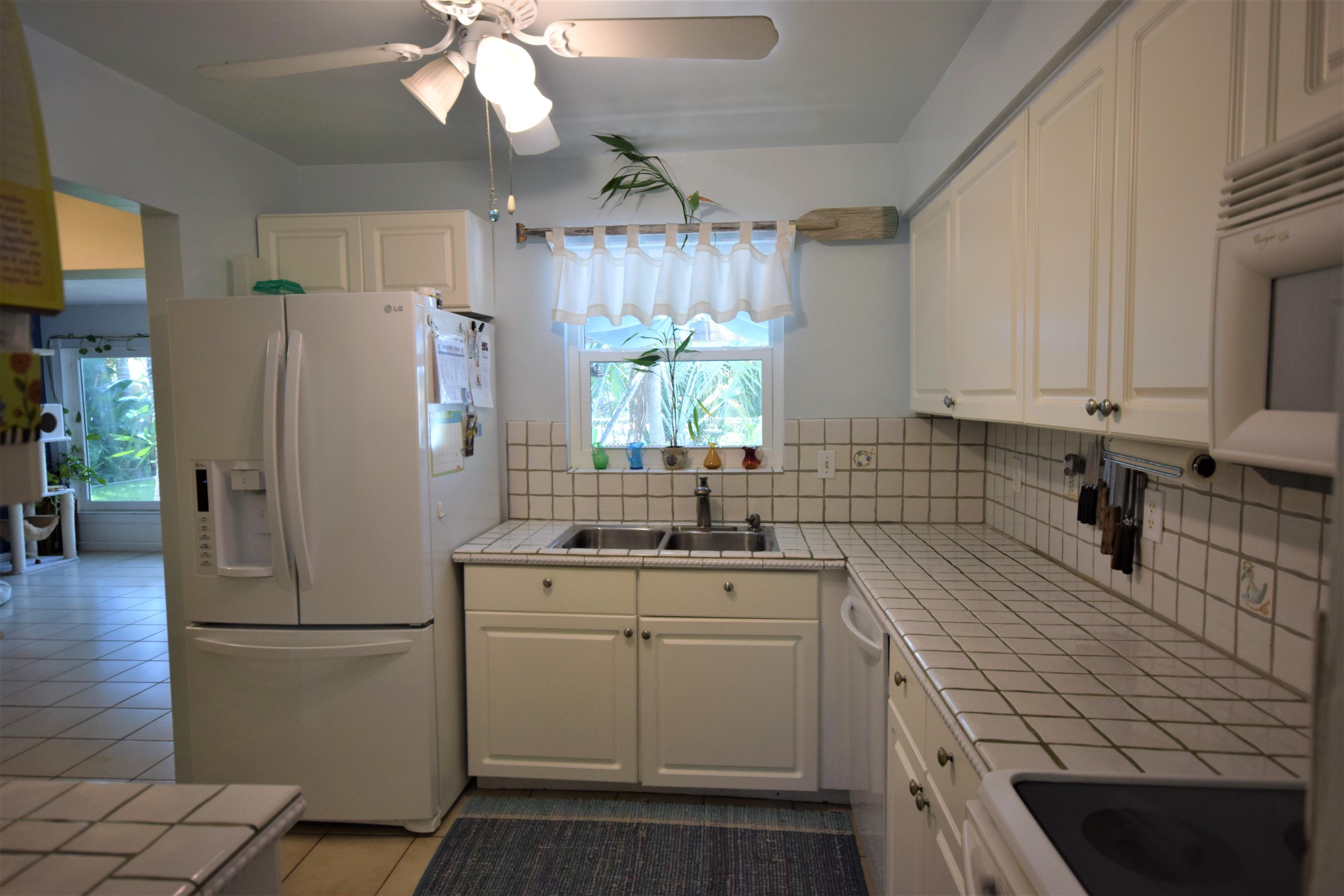 145 Northeast 21st Street Boca Raton, FL 33431 - Photo 9 of 20 DSC_9229