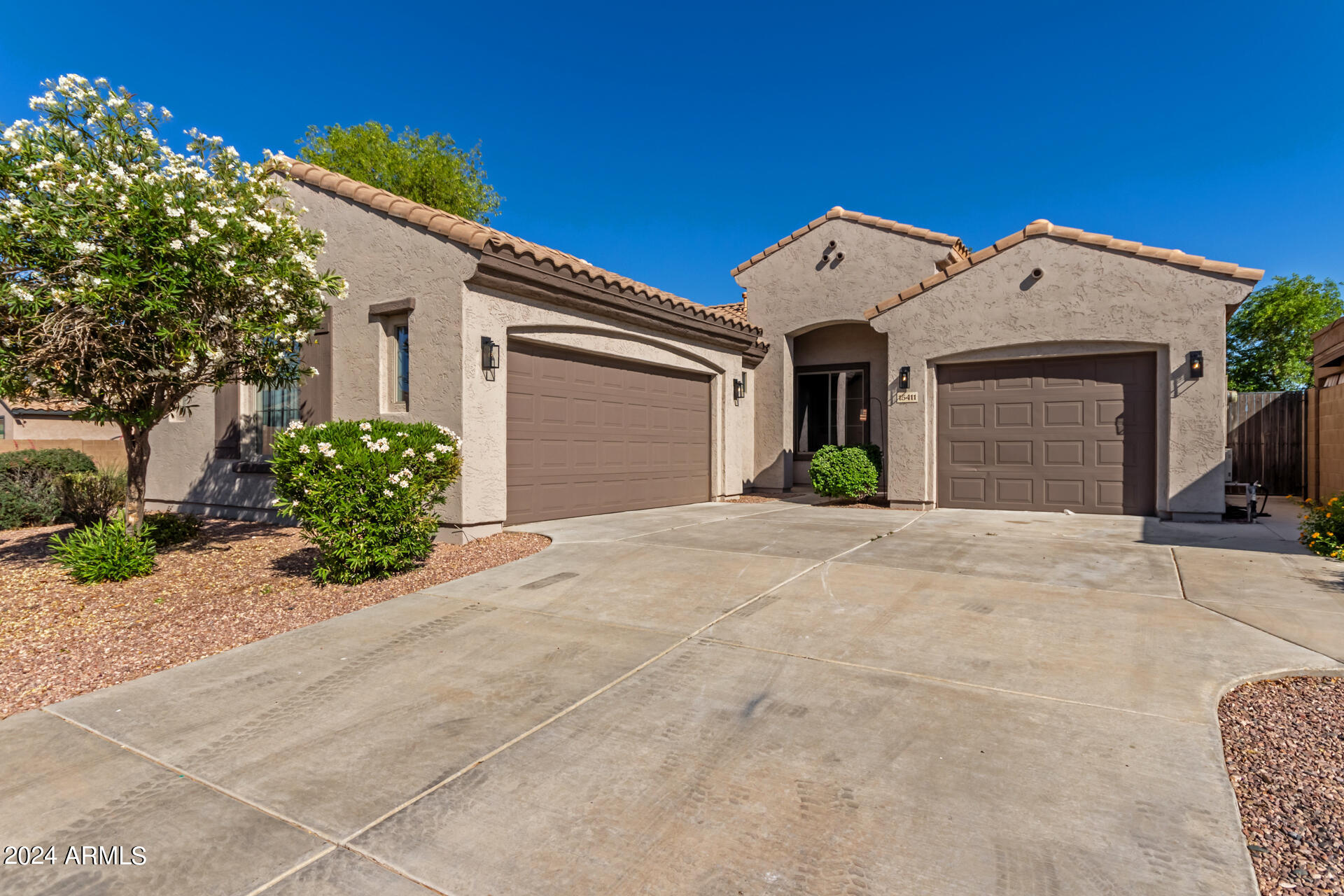 15411 West Redfield Road Surprise, AZ 85379 - Photo 7 of 60 07 - Redfield