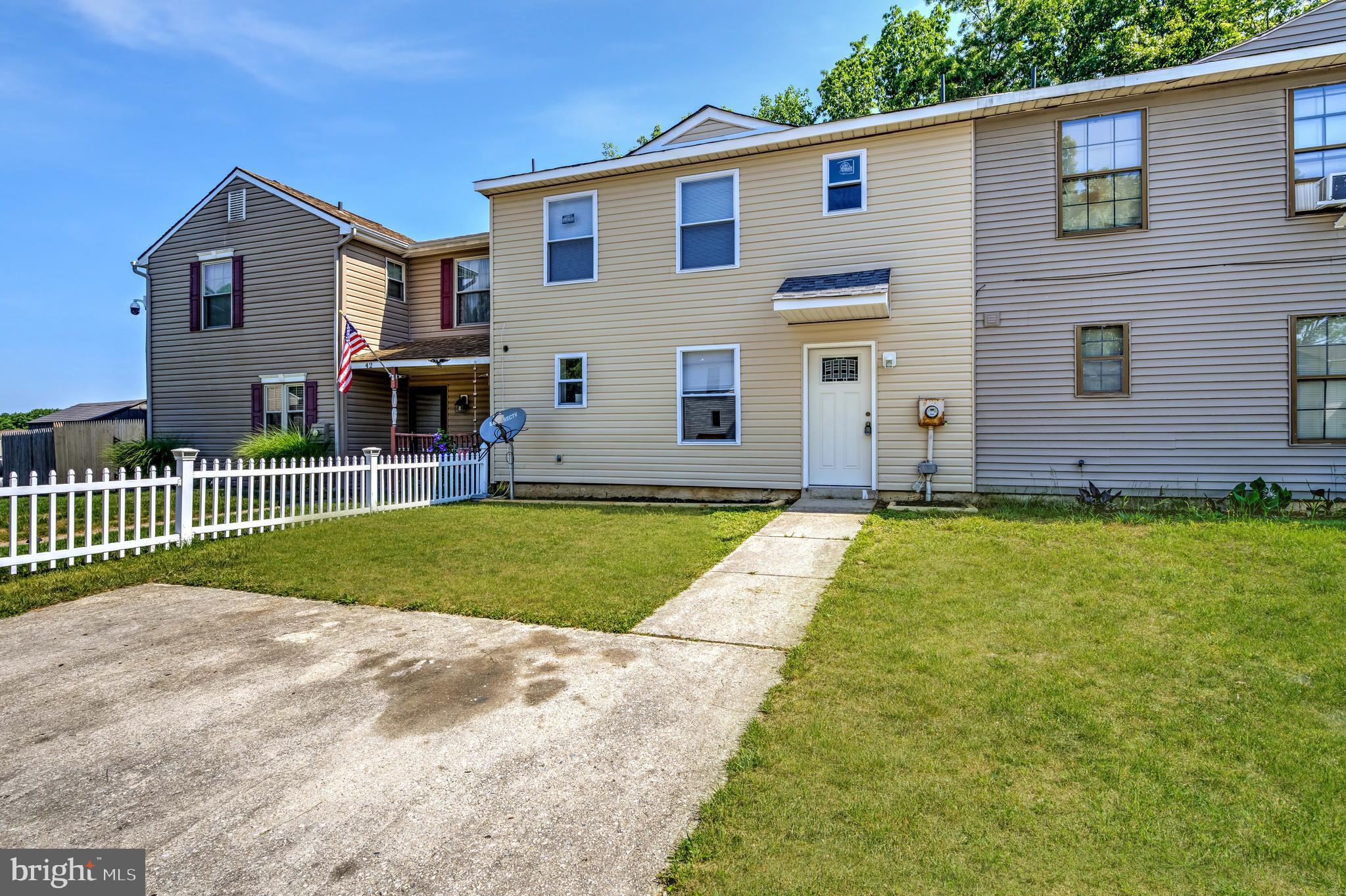 40 Yorkshire Road Sicklerville, NJ 08081 - Photo 3 of 28
