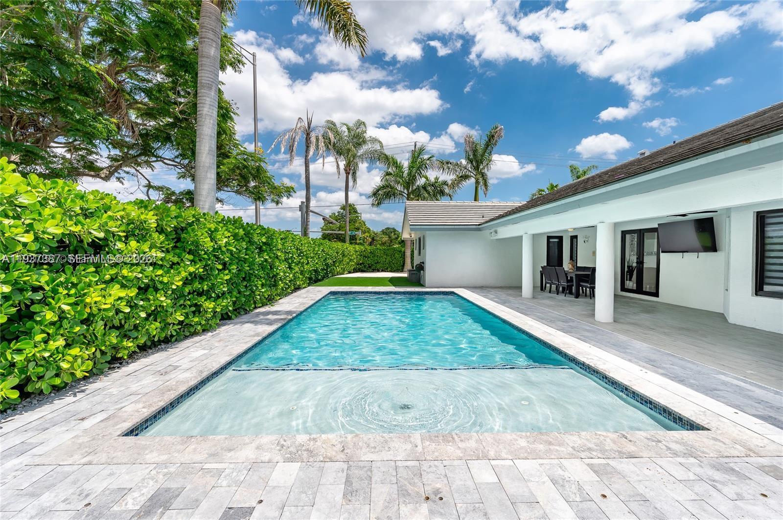 9701 Southwest 56th Terrace Miami, FL 33173 - Photo 45 of 48