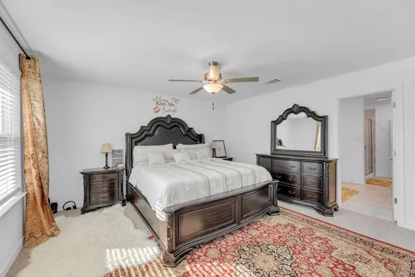 $2,099 | 112 Gracie Way, Hutto, TX 78634