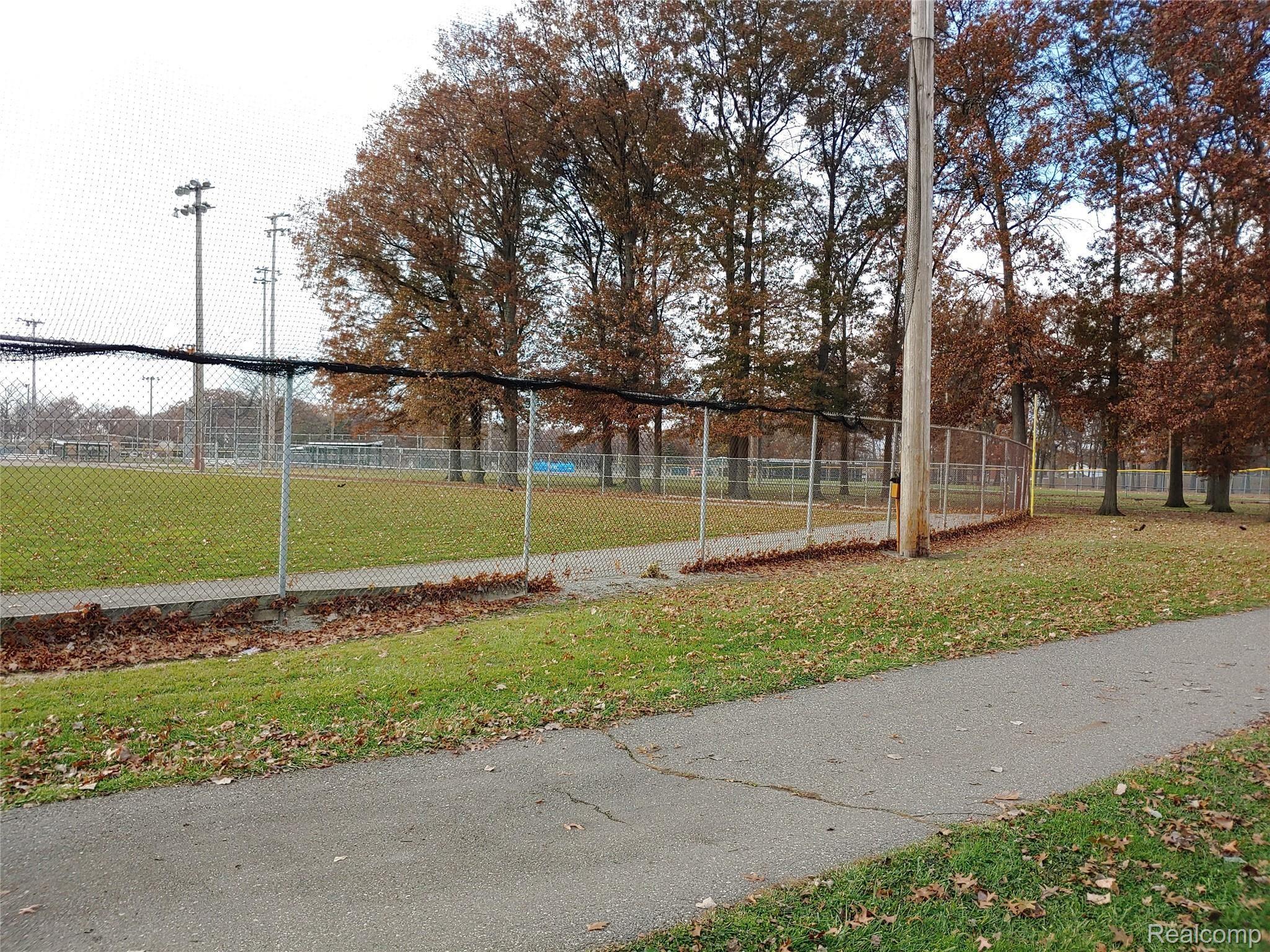 217 Henry Ruff Road Garden City, MI 48135 - Photo 41 of 43 20191125_145407_HDR.jpg