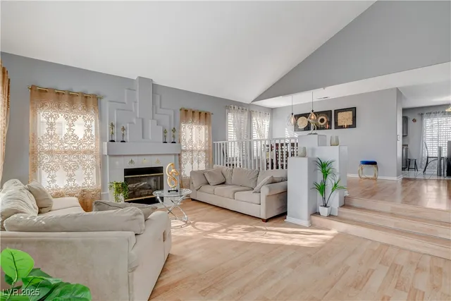 $2,899 | 7834 West Gilmore Avenue, Las Vegas, NV 89129