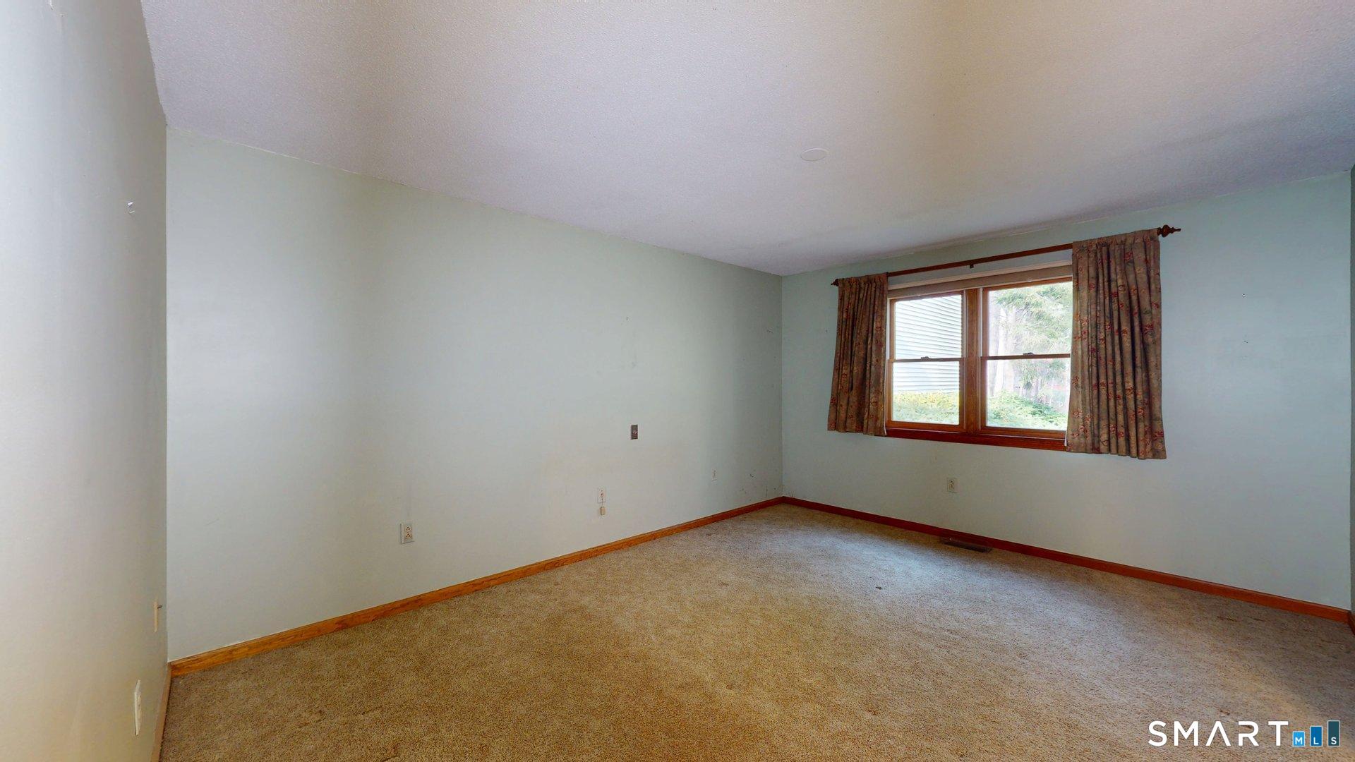 96 Oldefield Farms Road, Unit 96 Enfield, CT 06082 - Photo 13 of 40