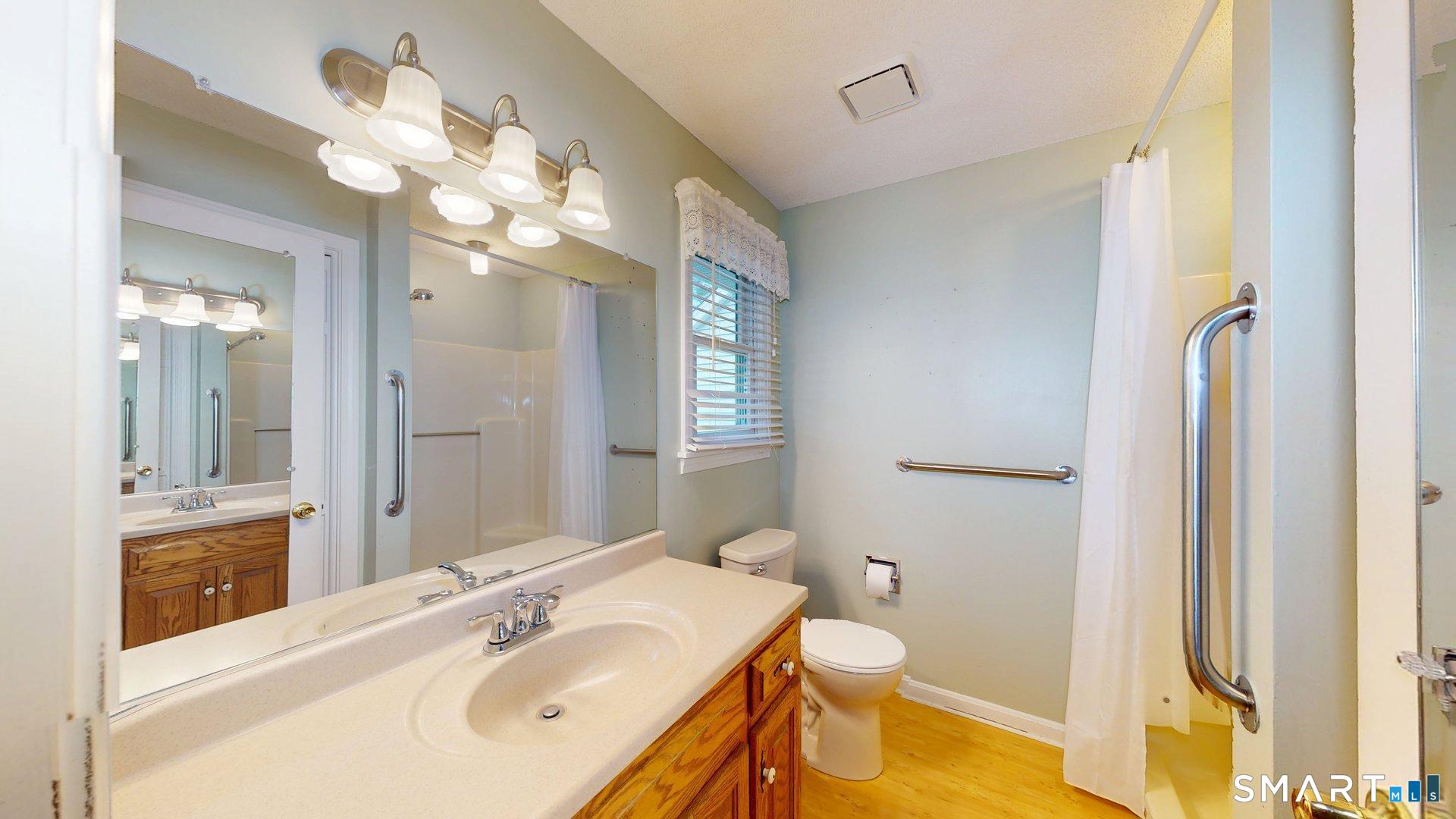 96 Oldefield Farms Road, Unit 96 Enfield, CT 06082 - Photo 22 of 40