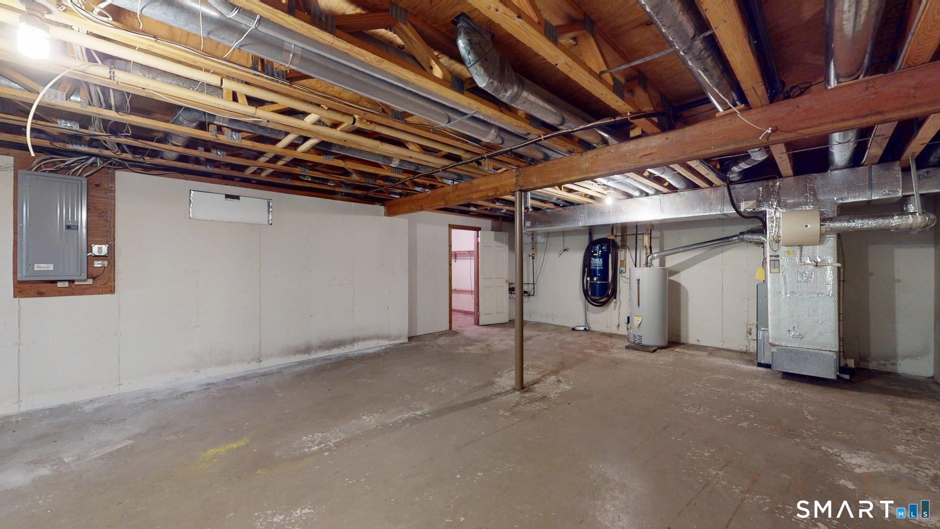 96 Oldefield Farms Road, Unit 96 Enfield, CT 06082 - Photo 24 of 40