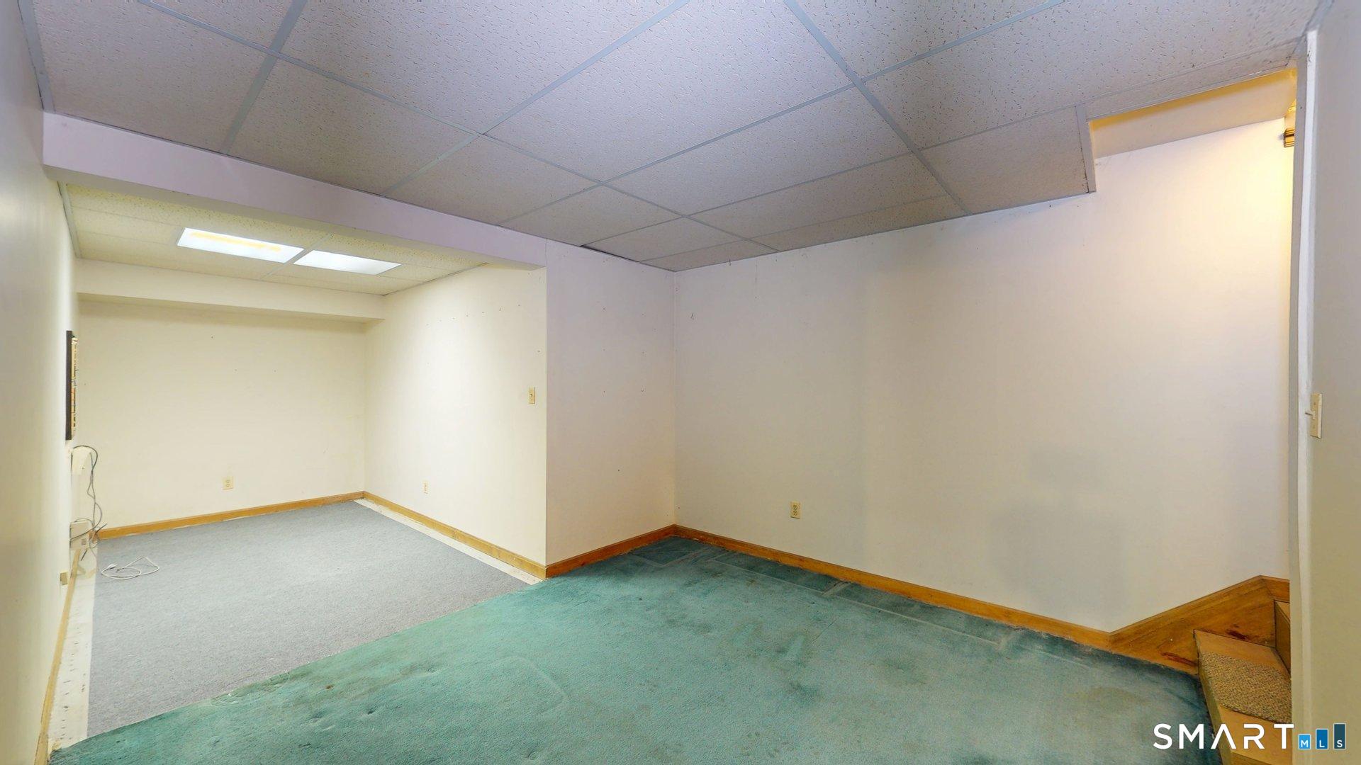 96 Oldefield Farms Road, Unit 96 Enfield, CT 06082 - Photo 25 of 40