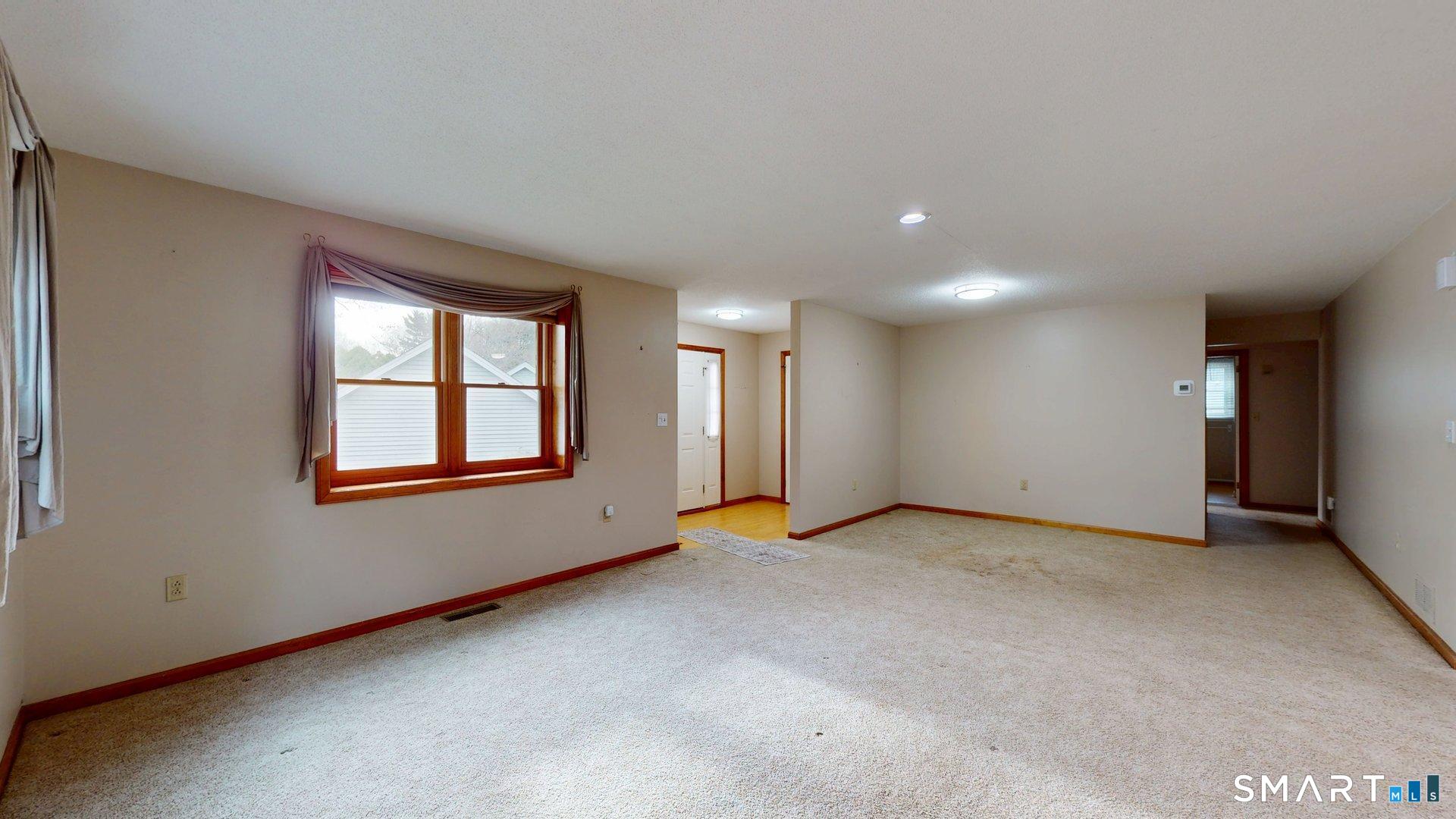 96 Oldefield Farms Road, Unit 96 Enfield, CT 06082 - Photo 9 of 40